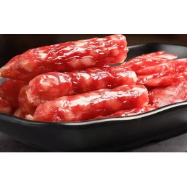 本地老師傅 特製三花臘腸王 600g包裝 (+/−10g) (約10 - 12條) 入秋必備必食 正所謂秋風起食臘味 三花臘腸王選用優質豬肉製造 臘腸味道出衆 脆薄腸衣 味道甘香 肉汁香濃 秋風漸漸涼意 真係好想食阿媽臘味小菜 香港製造 Local Master Smoked Sweet Pork Chinese Sausage 600g/bag (+/−10g) (about 10 to 12pcs) Made in Hong Kong