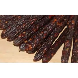 本地老師傅 特製鮮鵝肝潤腸 600g包裝 (+/−10g) (約10 - 12條) 入秋必備必食 正所謂秋風起食臘味 鮮鵝肝腸選用優質鵝肝製造 鵝肝味道出衆 脆薄腸衣 味道甘香 肉汁香濃 秋風漸漸涼意 真係好想食阿媽臘味小菜 香港製造  Local Master Fresh Foie Gras Chinese Sausage 600g/bag (+/−10g) (about 10 to 12pcs) Made in Hong Kong