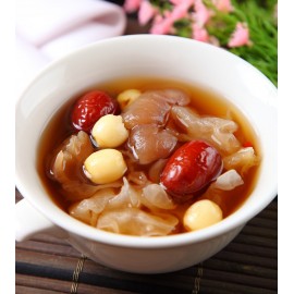 泰國頂級生曬龍眼肉(圓肉) 300g包裝 (+/−5g) 這款特選泰國 肉質好 色澤靚 真係大人小朋友‍都岩食 居家煲湯鮮甜又有營養 辦公室焗水飲又得 補血美顏提神 小朋友當零食都得 泰國製造 平行進口貨品  Thailand Dried Longan 300g/Bag (+/−5g) Made in Thailand Parallel Import goods