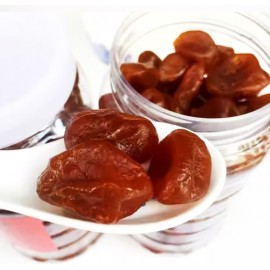 古法蜜糖金桔乾 500g罐裝 (+/−8g) 古法腌製 純手工製作 結合了蜂蜜的甜美和金桔的鮮甘 潤喉解渴 開胃消食的美味 為您帶來前所未有的口感享受 平行進口貨品  Honey Dried Kumquat 500g/Can (+/−8g) Parallel Import goods