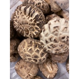 [珍貴送禮] 韓國無腳花菇 1斤(600g)盒裝 超高質 撈埋鮑魚一齊食 真係超正 花菇嫩滑香甜 食過都有讚冇彈 勁厚身 粒粒尺寸岩岩好 口感爽滑 菇味香口濃郁 營養價值十分豐富 平行進口貨品  [Precious Gift] Korea Footless Mushrooms 600g/Box Parallel Import goods