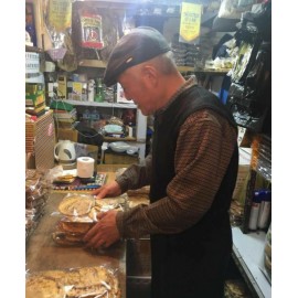 [人氣手信] 韓國南大門老爺爺 超軟手撕魷魚條 (辣味) 200g包裝 (+/-3g) 韓國人氣手信必買 回購率100% 家傳戶曉既魷魚條 真正魷魚製造 完全沒有防腐劑 沒有添加色素 又抵食 又滋味 韓國製造 平行進口  Grandpa Namdaemun Squid Sticks (Spicy Flavor) 200g/bag (+/-3g) Made in Korea Parallel import goods