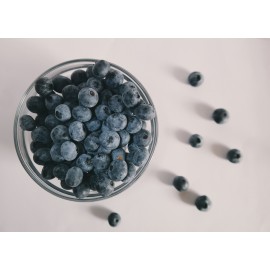 美國藍莓乾 200g罐裝 (+/−8g) 藍莓乾未經壓榨 以整顆藍莓製成 不含防腐劑及人工添加物有豐富維他命 藍莓低卡路里又營養豐富 這是一種絕妙的天然水果零食 為您帶來美味和營養的完美組合 美國製造 平行進口貨品 American Dried Blueberries 200g/Can (+/−8g) Made in USA Parallel Import goods